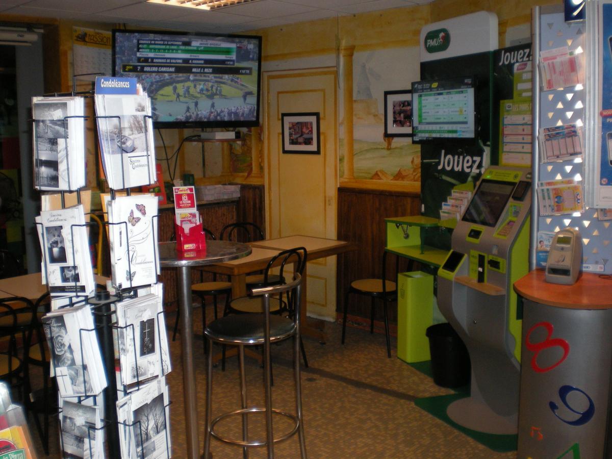 Hotel Dg Méry-sur-Oise Esterno foto